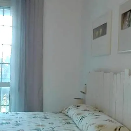 One Bedroom With Sea View Furnished Garden And Wifi At 1 Km Away From The *